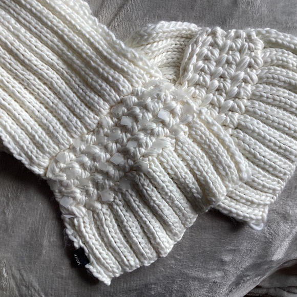 MEXX CREAM THICK PLUSH KNIT SCARF WITH EMBELLISHED HEM DETAIL - Picture 6 of 9